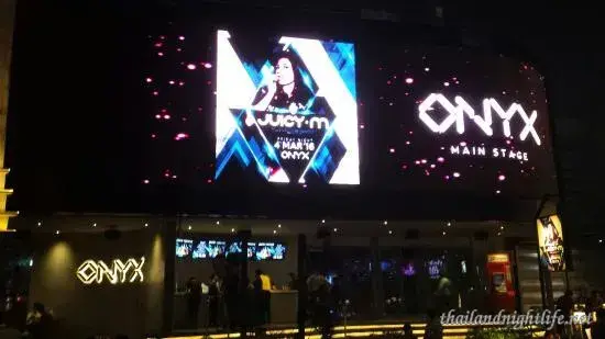 오닉스 RCA 방콕 나이트클럽 2026 - DJ 매거진 톱 100 EDM 태국 파티 여자 2500명 수용 가능 최고의 클럽 태국