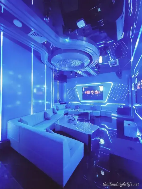 World House Pattaya - KTV บันเทิงไนท์คลับจีน