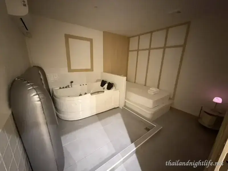 Yume 누루마사지 방콕 VIP룸 자쿠지 에어매트 누루침대