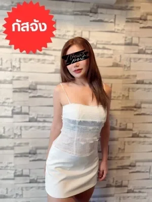Honey Lemon Sathorn sideline lady 2