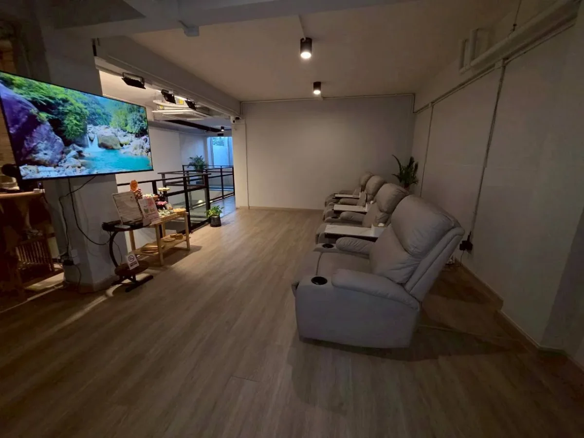 SENTO Bangkok zen-style Japanese nuru spa waiting lounge in Ekkamai