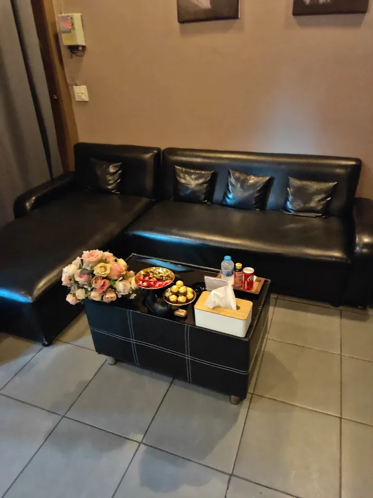 Mat tien tang tret Aries Nuru Bangkok tai 245/6 Sukhumvit Soi 31