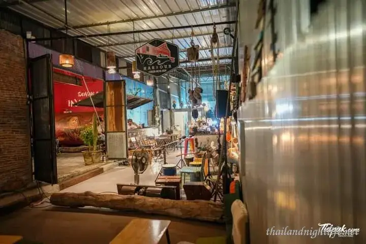 Harbour Hub Hoe Hin Songkhla waterfront beer bar