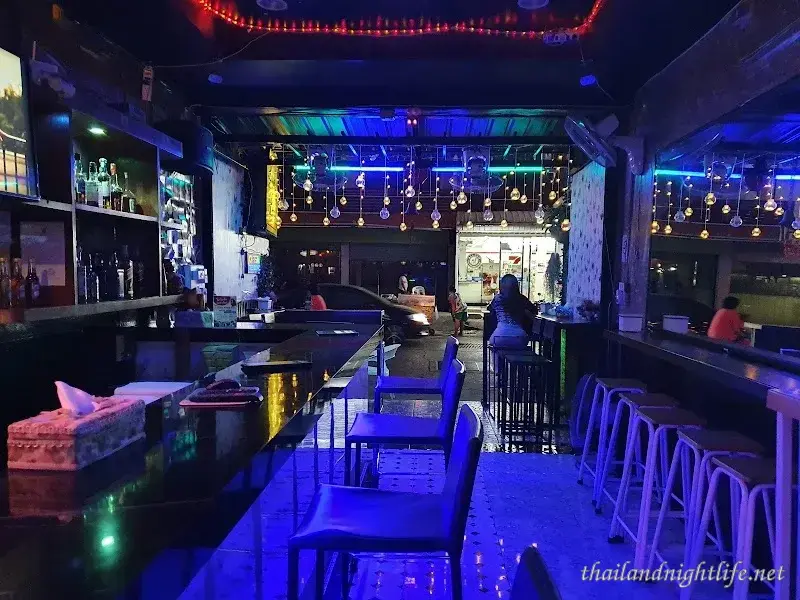 Lucky Bar