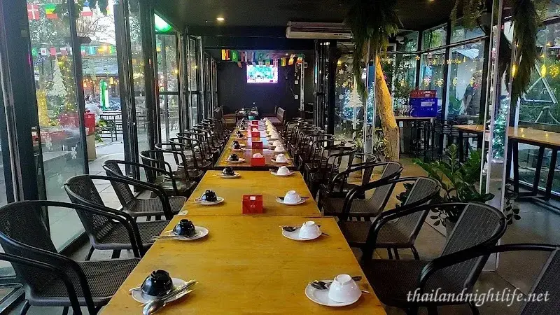 Good's Bar Lampang