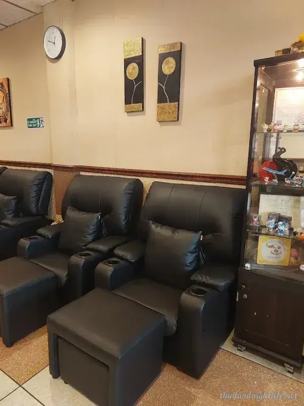 Asoke First Class Massage