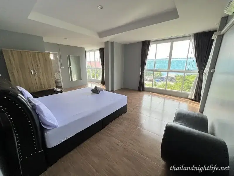 Baan Nine